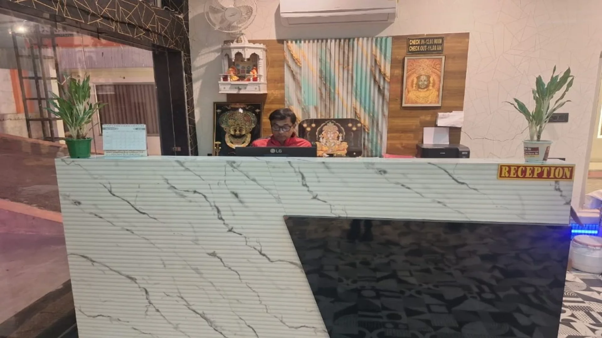 Hotel Omkar Palace