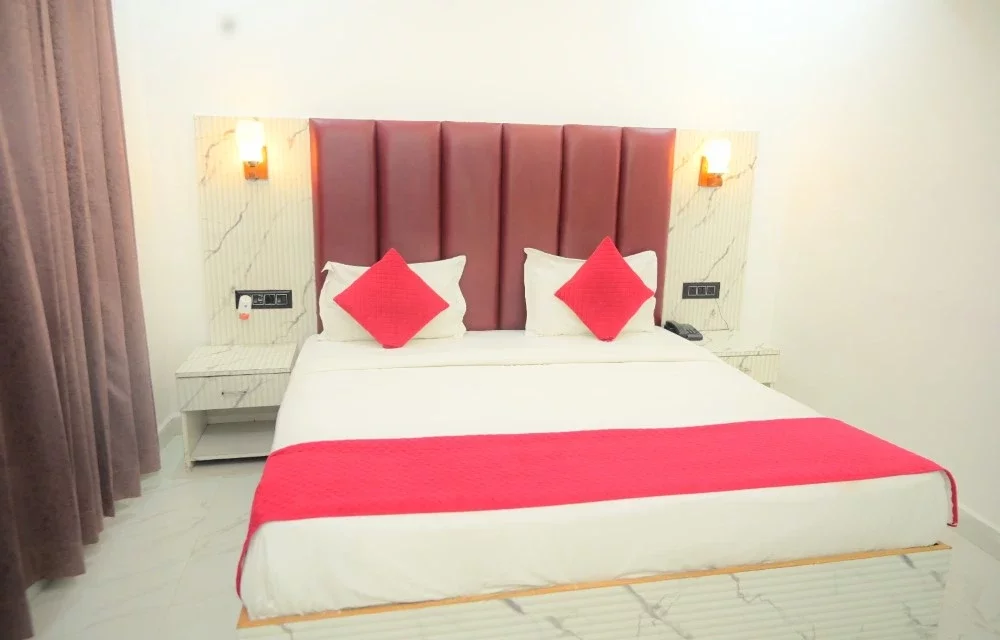 Hotel Omkar Palace